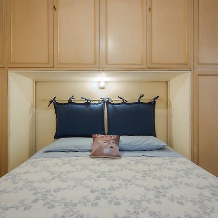 Charming Suite Ponte Vecchio Florence Exterior photo