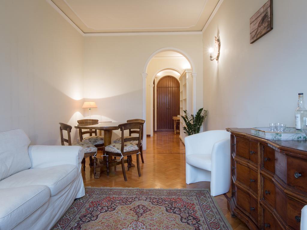 Charming Suite Ponte Vecchio Florence Exterior photo