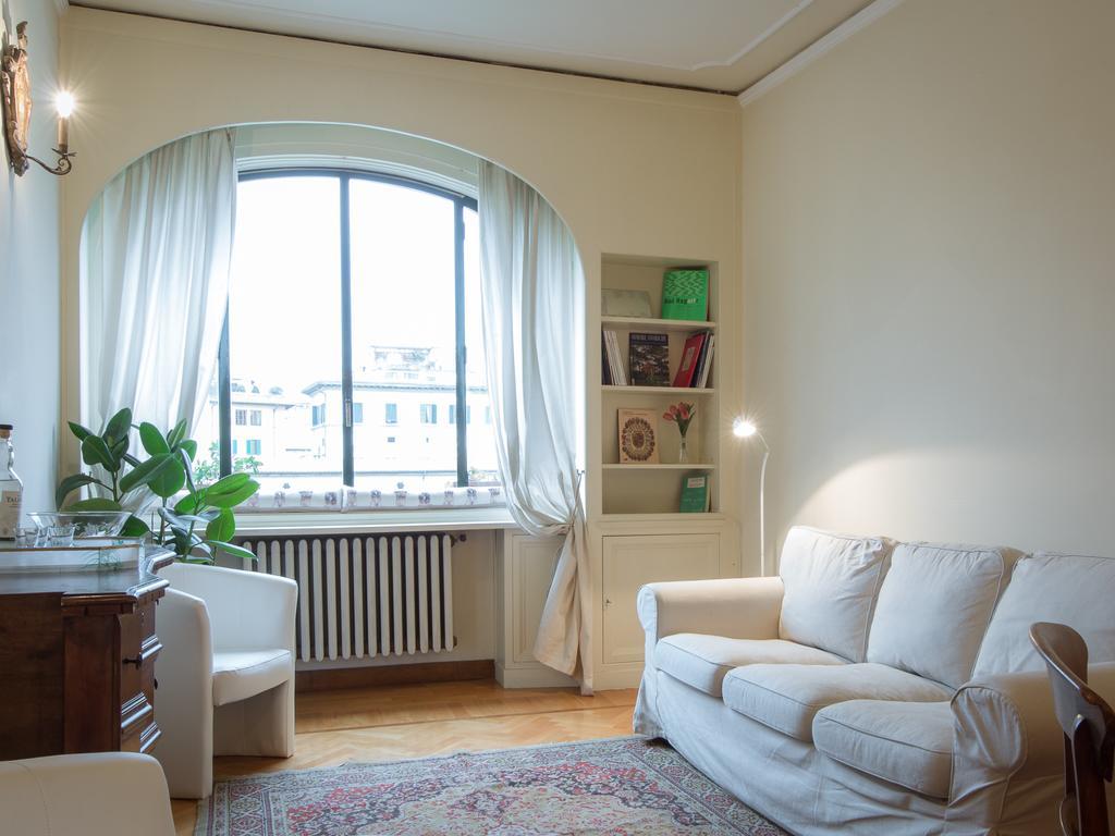 Charming Suite Ponte Vecchio Florence Exterior photo